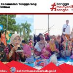Lurah Timbau, Ibu PKK dan seluruh ASN dan THL Kelurahan Timbau Mengikuti acara Beseprah Erau Tahun 2023
